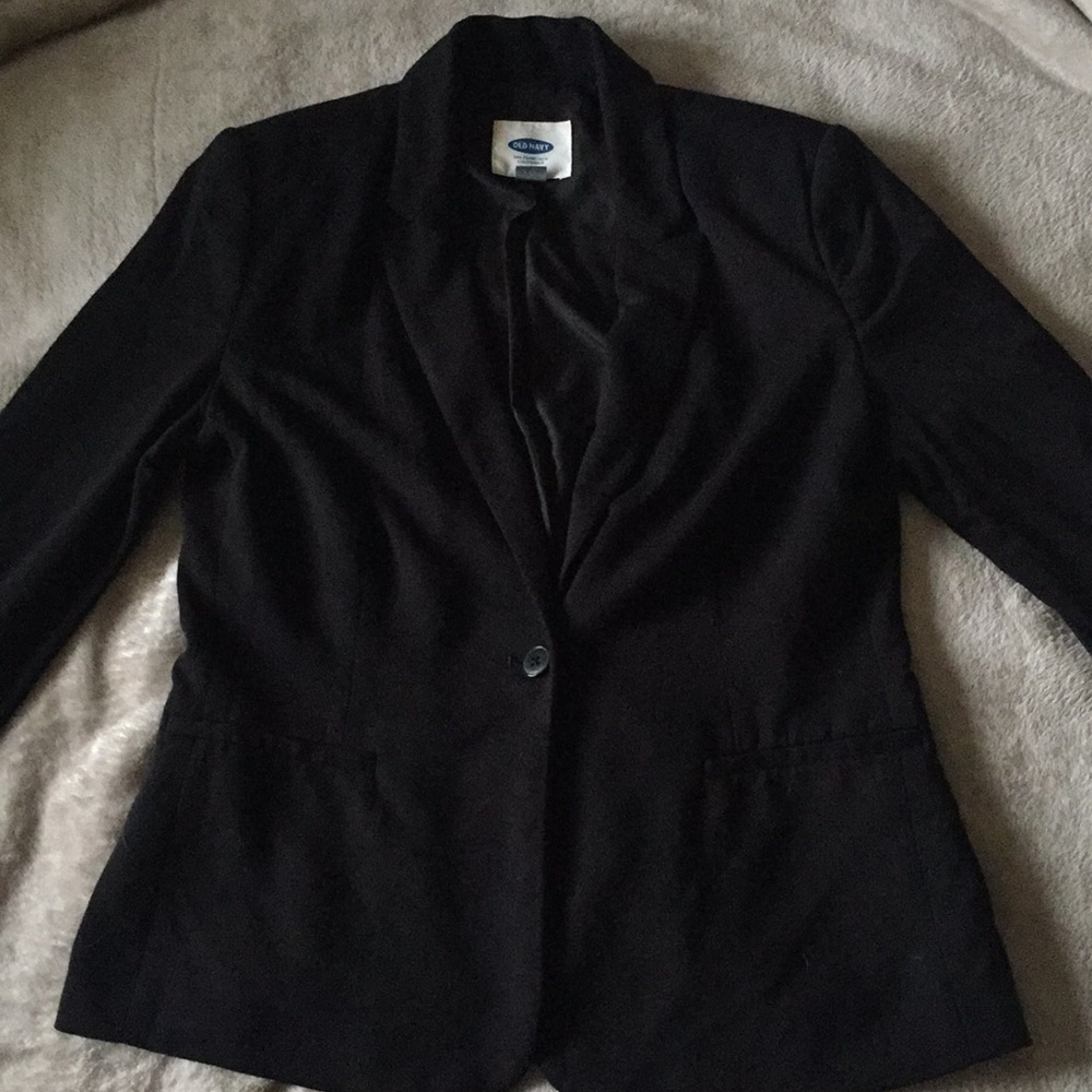 Closet Essential Black Blazer